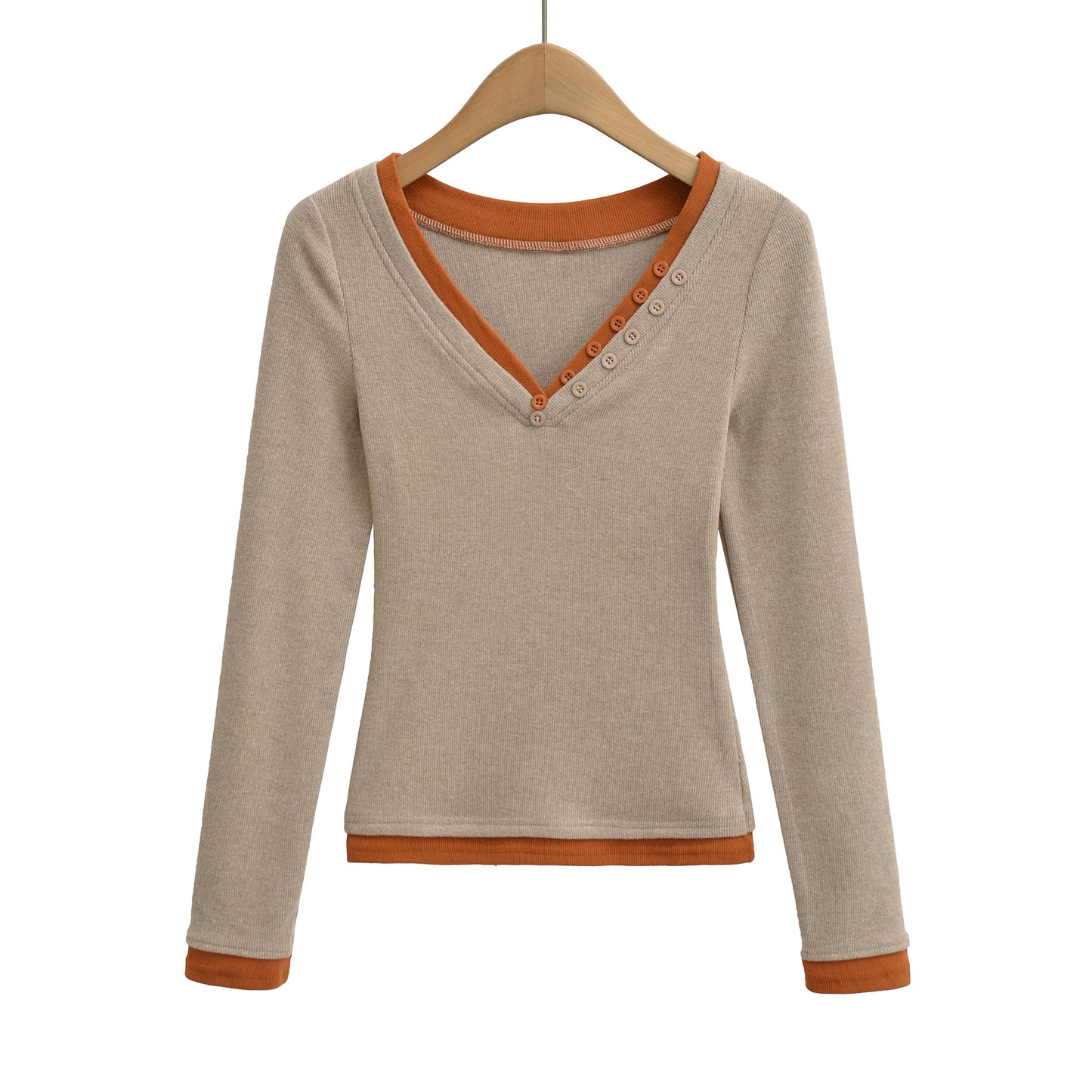 V-neck long sleeved pullover T-shirt