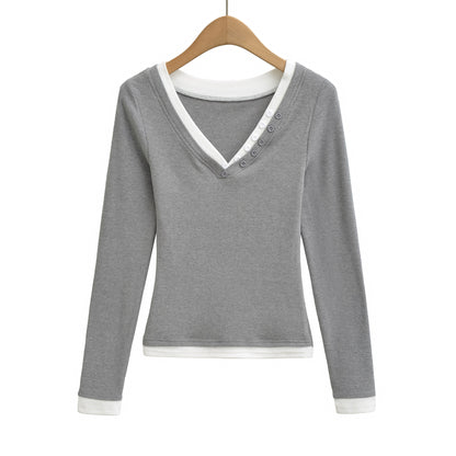 V-neck long sleeved pullover T-shirt